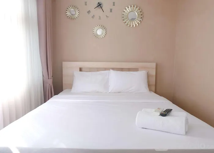 Spacious Studio With Extra Room At Grand Asia Afrika Apartment By Travelio