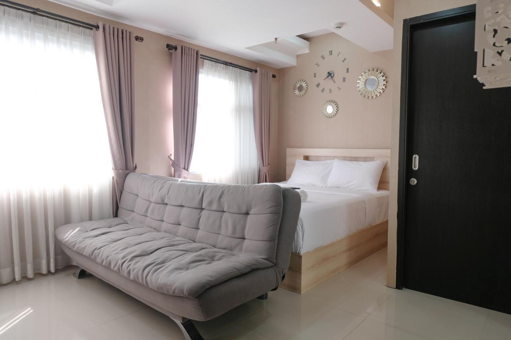 Apartemen Spacious With Extra At Grand Afrika By Travelio *