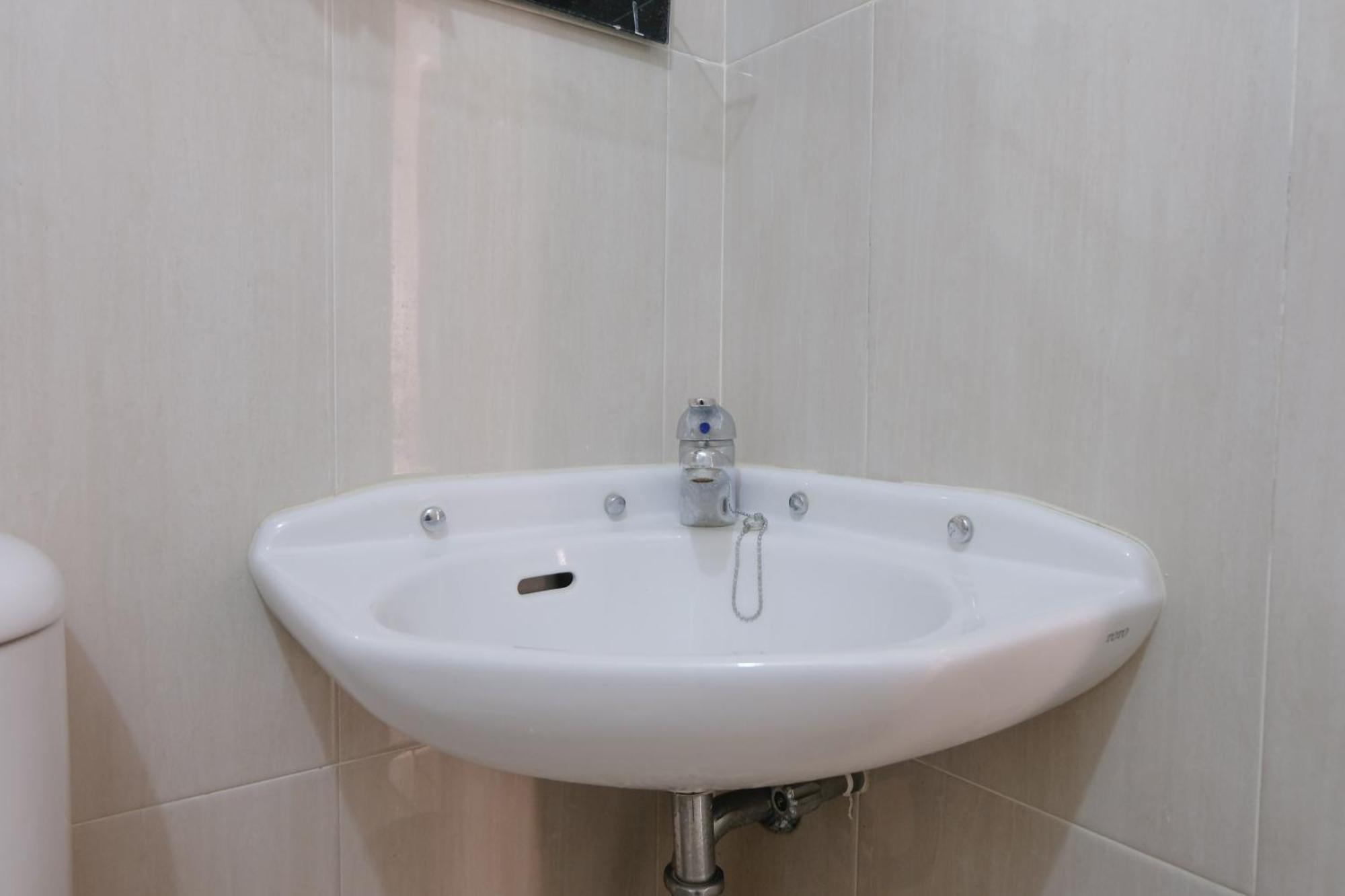 Spacious With Extra At Grand Afrika By Travelio Apartemen *